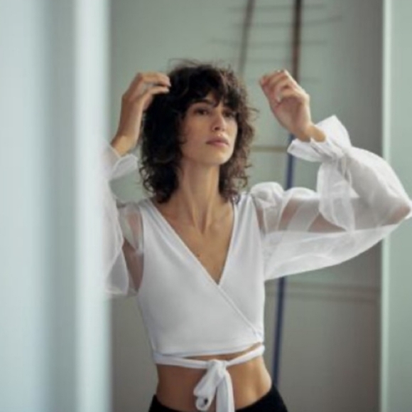 Zara Tops - NWT Zara Contrasting Organza Top in White